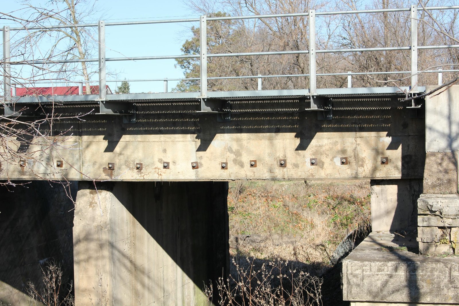 East span